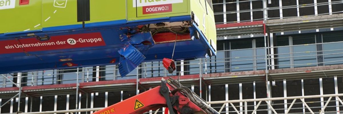 FW-DO: Ergänzung: FW-DO: Unfall zwischen H-Bahn und Autokran am Campus Nord - Bilddokumentation