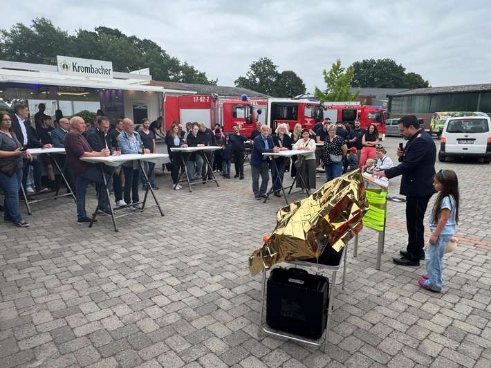 FW-OLL: Familienfest der Feuerwehr Littel mit Fahrzeug- und Drohnenübergabe