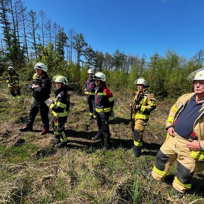 FW Kreis Soest: Seminar "Einheitsführer im Vegetationsbrand" von Firma FireToolBox - 60 Führungskräfte werden in Möhnesee an 2 Tagen geschult