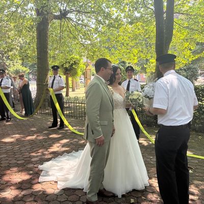 FW Tönisvorst: Kirchliche Hochzeit bei strahlendem Sonnenschein