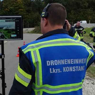 FW Reichenau: Brennendes Fahrzeug im Tunnel - Feuerwehren üben den Ernstfall - Brandschutzübung im Tunnel Waldsiedlung B33 - Tunnel-Waldsiedlung, 11.10.2025