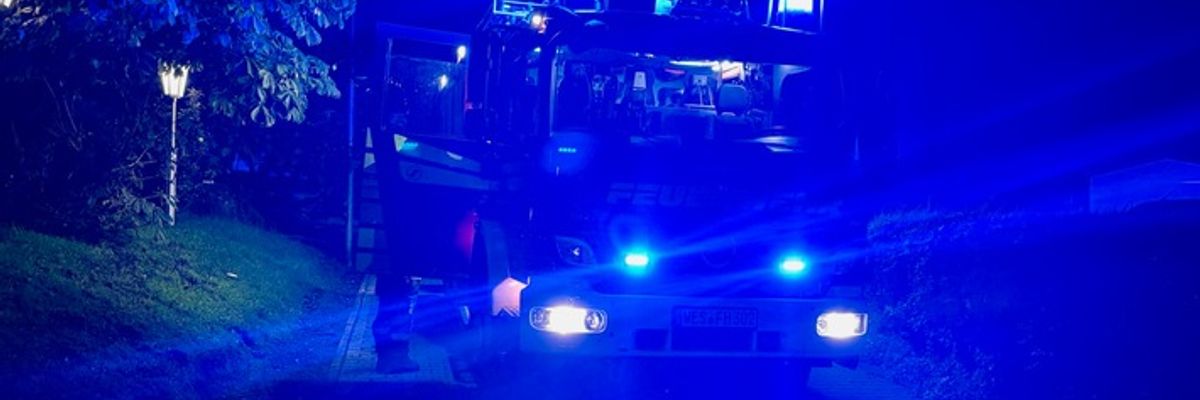 FW Hünxe: Gasgeruch und gemeldeter Zimmerbrand
