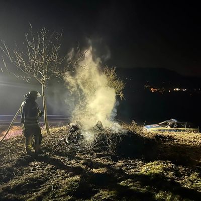 FW Weinheim: Unbeaufsichtigtes Nutzfeuer in Steinklingen