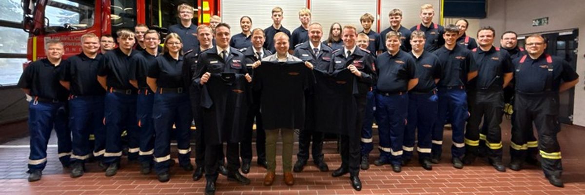 FW-WRN: Volksbank Kamen-Werne stellt Mittel für Polo-Shirts der Jugendfeuerwehr Werne zur Verfügung