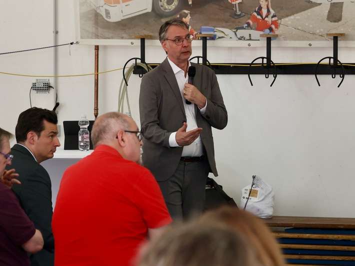 FW-GL: Große Resonanz bei Bürgerinformationsveranstaltung zum Neubau der Feuer- und Rettungswache 2