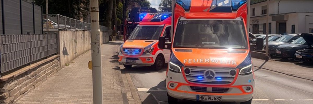 FW-PL: Ortsteil Stadtmitte - Verkehrsunfall mit drei PKW