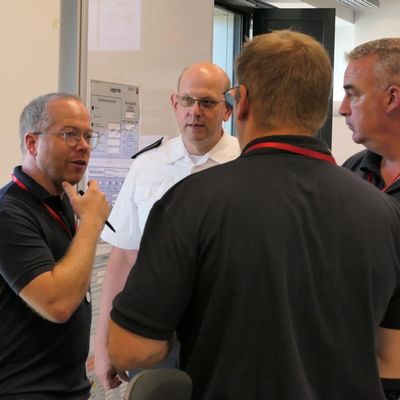 FW Mechernich: Erdbeben-Übung zur nachhaltigen Stabsarbeit