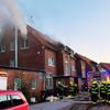 FW Neukirchen-Vluyn: Wohnungsbrand an der Ernst-Moritz-Arndt-Straße, zwei Verletzte, rund 50 Einsatzkräfte