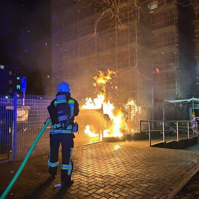 FW-EN: Ruhige Nacht für Rettungsdienst und Feuerwehr im Ennepe-Ruhr-Kreis - Zahlen gleichbleibend