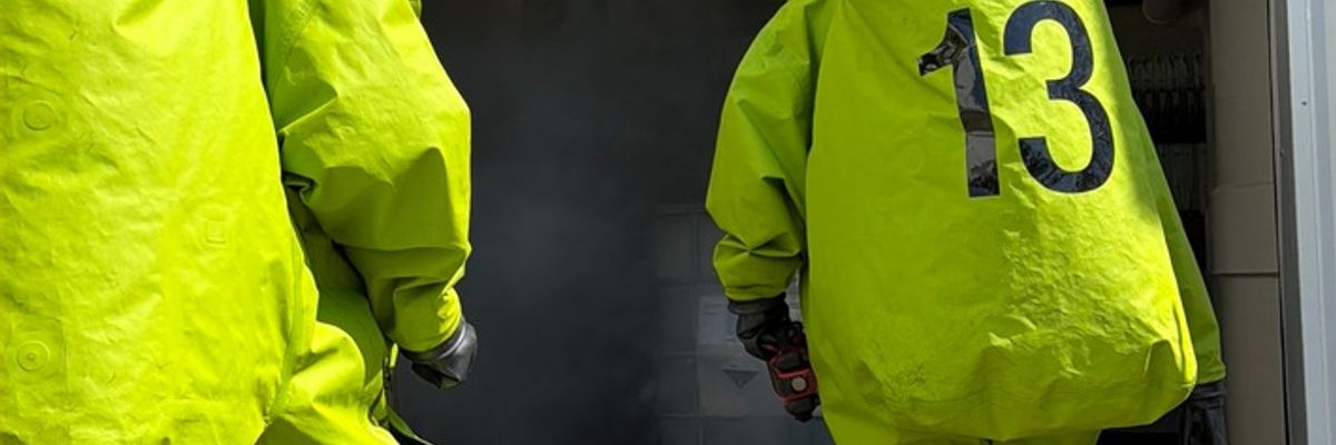FW-Velbert: Feuerwehr Velbert übt Gefahrguteinsatz