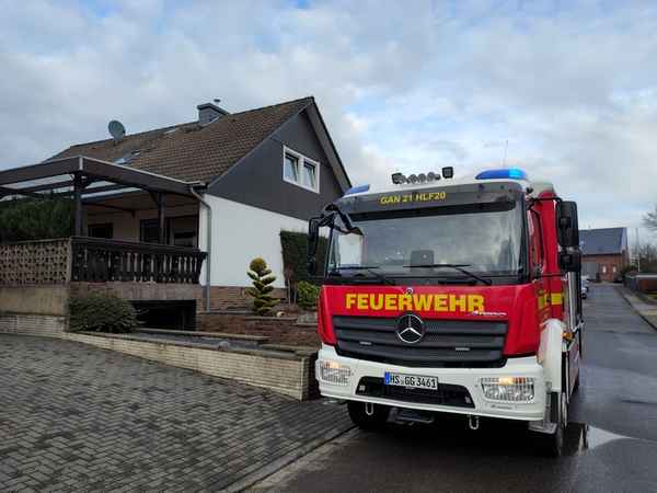 FW Gangelt: Kellerbrand fordert zwei Verletzte