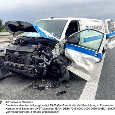 FW-M: Verkehrsunfall mit einem Verletzten (Lochhausen)