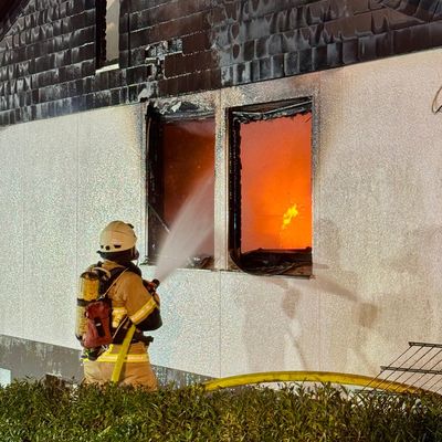 FW-OE: Gebäudevollbrand in Attendorn-Biekhofen