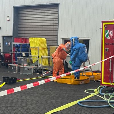 FW-EN: Großbrand in Wetter (Ruhr): Ennepe-Ruhr-Kreis demonstriert eindrucksvoll Zusammenhalt und Leistungsfähigkeit
