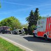 FW Bocholt: Verkehrsunfall mit drei PKW und eingeklemmter Person