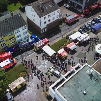FW-AR: Familientag beim Löschzug Neheim begeistert Groß und Klein