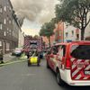 FW-E: Massiver Kellerbrand in Essen-Altendorf - Menschenrettung über Drehleitern