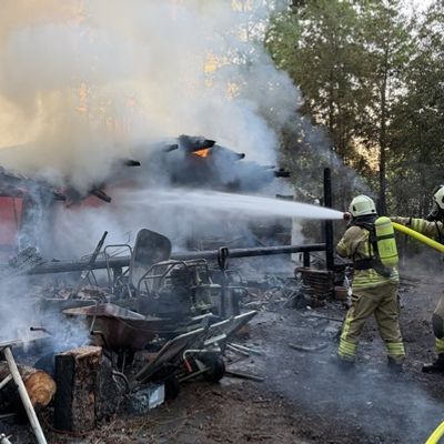 FW-PI: Wohnhausbrand in Quickborn - Über 100 Einsatzkräfte mehrere Stunden im Einsatz