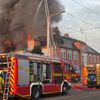 FW Dresden: Großbrand - ehemalige Staatsoperette steht in Flammen