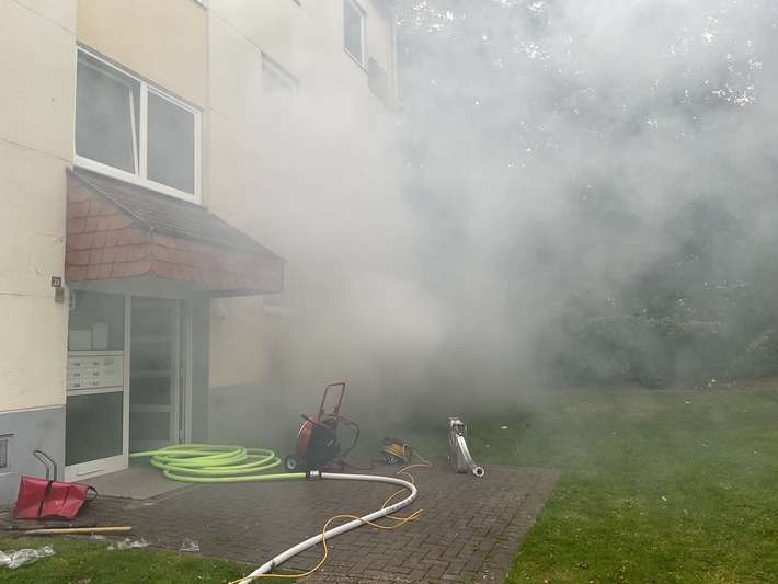 FW-DO: Kellerbrand in einem Mehrfamilienhaus in Nette