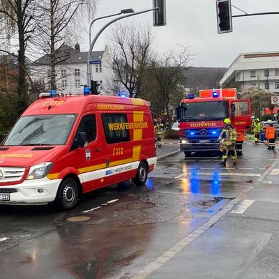 FW-MK: Großflächiger Stromausfall nach Brand einer 10-kV-Station