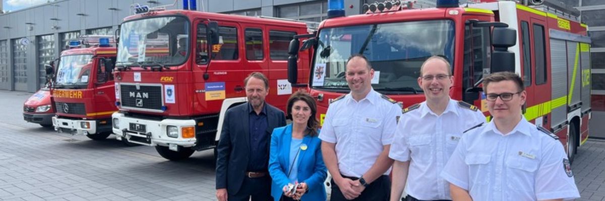 FW-LEV: Leverkusen übergibt Feuerwehrfahrzeuge an Ukraine
