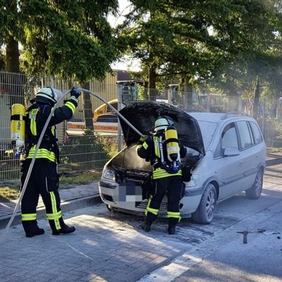 FW Celle: Hohes Einsatzaufkommen bei hohen Temperaturen - u.a. Waldbrand, Pkw-Brand und Heckenbrand!