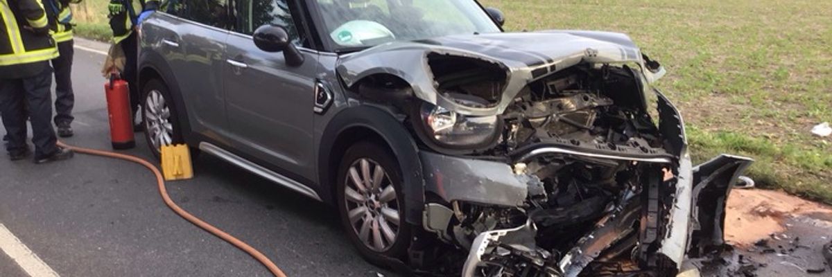 FW-BO: Schwerer Verkehrsunfall auf dem Wattenscheider Hellweg