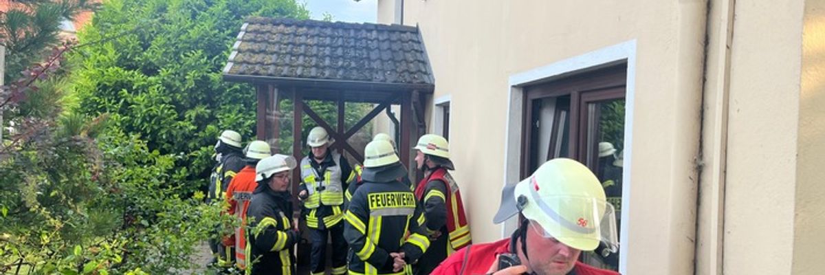 FFW Schiffdorf: Dramatische Einsatzmeldung - Feuer mit Menschengefährdung glücklicherweise ohne Verletzte