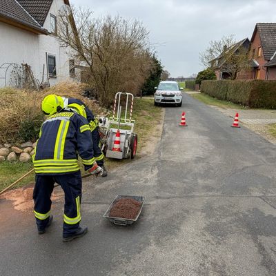 FW Flotwedel: Ölspur sorgt für Einsatz am Neujahrstag