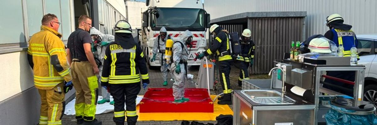 FFW Schwalmtal: Gefahrstoffeinsatz in einem Industriebetrieb in Waldniel