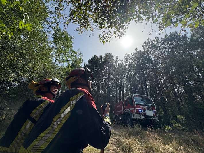 FW-BN: 3. Folgemeldung: Waldbrandeinheit arbeitet Hand in Hand mit serbischen und internationalen Einsatzkräften