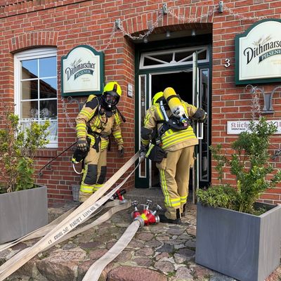 FW-SE: Alarmübung: Mehrere Personen vermisst- Gemeinsame Übung von Feuerwehr und Rettungsdienst