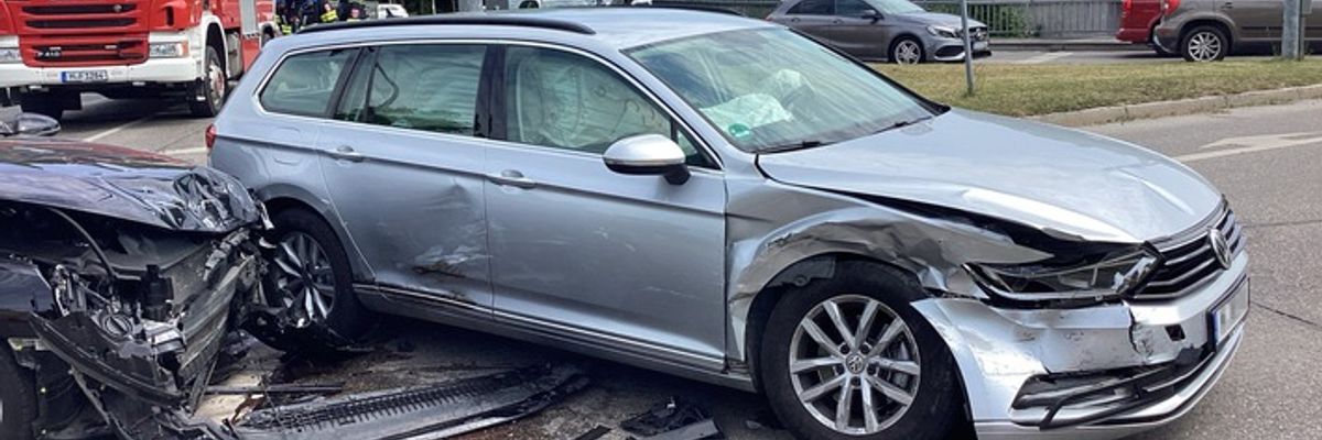 FW-M: Verkehrsunfall mit zwei Verletzten (Fürstenried)