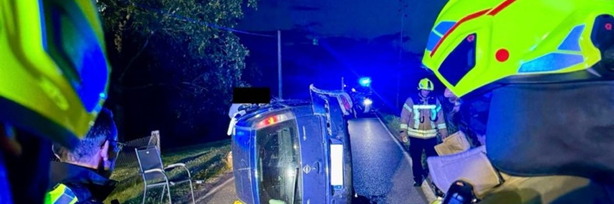 FW-DT: Verkehrsunfall auf der Bremker Straße - Drei Leichtverletzte