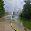 FW-BO: Technischer Betrieb der Stadt Bochum und Feuerwehr Bochum verhindern Fischsterben in Regenrückhaltebecken