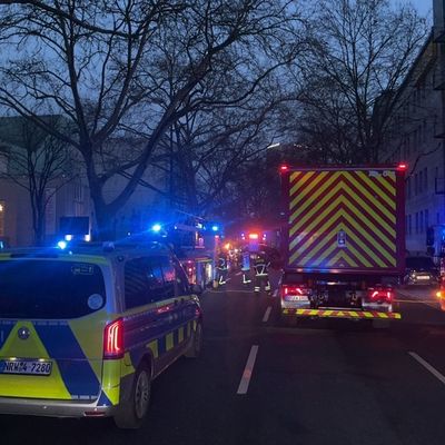 FW-DO: Unbekannter Gasgeruch in einem Bürogebäude am Wall / Hiltropwall mehr als 2 Stunden voll gesperrt.