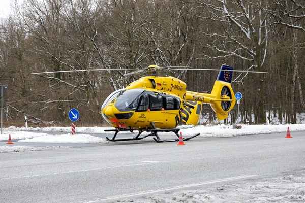 FW-SE: Drei Verletzte durch Verkehrsunfall auf der Bundesstraße 206