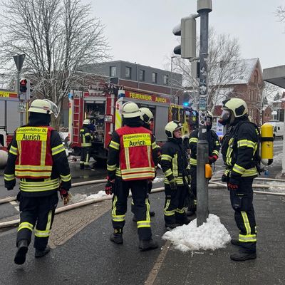 FW-AUR: Feuer in Wohnung rasch bekämpft