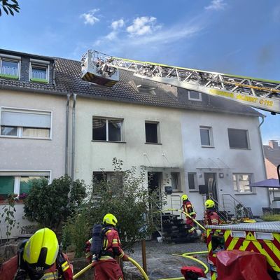 FW-Velbert: Wohnungsbrand auf dem Geranienweg