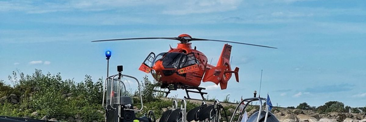 FW-NE: Badeunfall auf Höhe Neuss-Uedesheim | Person aus dem Rhein gerettet