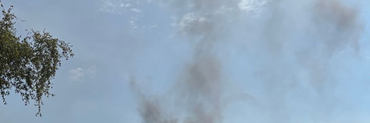 FW-BN: Feuer in Industriebetrieb in Beuel sorgte für großen Einsatz von Feuerwehr und Rettungsdienst Bonn