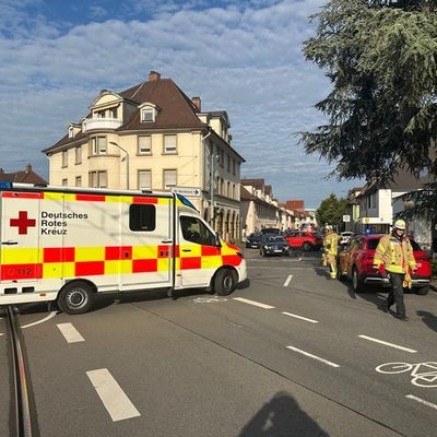 FW Weinheim: Verkehrsunfall mit mehreren PKW auf der Mannheimer Straße