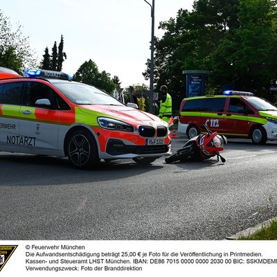 FW-M: Einsatzfahrt mit Blechschaden (Berg am Laim)