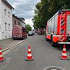 FW Düren: Brand auf Balkon greift auf Dach über - Feuerwehr Düren verhindert Schlimmeres
