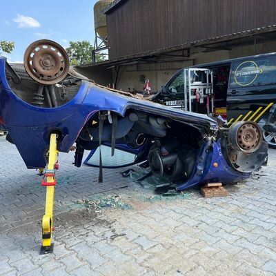 FW Borgentreich: Fortbildung mit WEBER RESCUE - Technische Hilfeleistung Verkehrsunfall