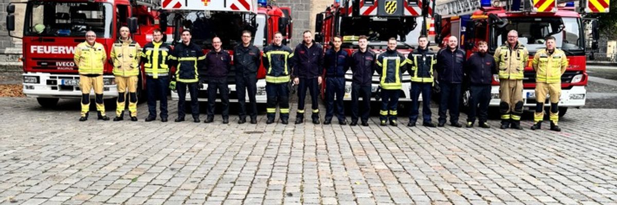 FW Xanten: Ausbildung zum Drehleitermaschinisten abgeschlossen