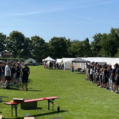 FW Lehrte: Feuerwehr richtet Stadtjugendfeuerwehr Zeltlager in Arpke aus