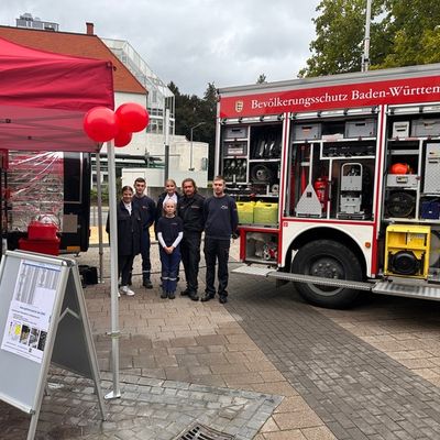 FW Weinheim: Feuerwehr Weinheim informiert am bundesweiten Warntag auf dem Dürerplatz
