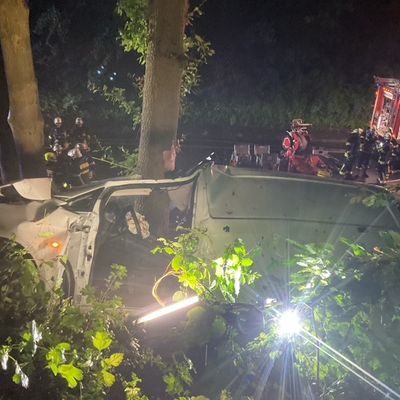 FW-DO: Verkehrsunfall in Lütgendortmund / Menschenrettung in herausfordernder Lage